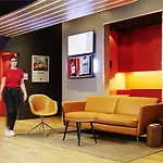 Ibis Styles Massena Olympiades מלון 3*